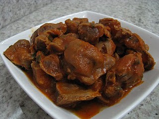 MOELAS EM MOLHO TOMATE